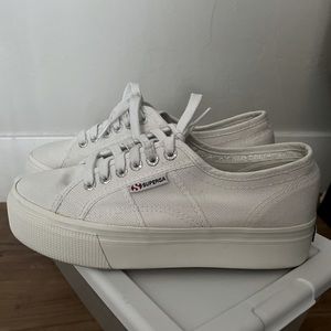 Superga 8.5